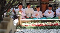 Foto: Prabowo menjelaskan, dengan keluarnya sebuah resolusi jihad yang dilontarkan oleh KH Hasyim Asyari pada 22 oktober 1945 lalu merupakan dorongan yang kuat untuk memenangkan dan mempertahankan kemerdekaan Indonesia. Itu menurutnya adalah ujian terberat bangsa Indonesia pasca kemerdekaan. (Dok BPN Prabowo-Sandiaga).