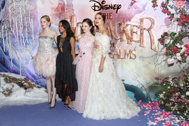 Selain Keira, The Nutcracker juga menampilkan Ellie Bamber, Misty Copeland dan Mackenzie Foy sebagai bintangnya. Film keluaran Disney tersebut dirilis di Indonesia hari ini, Jumat (2/11/2018). Foto: Getty Images