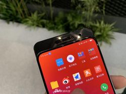 Ini Lenovo Z5 Pro, Sang Penantang Mi Mix 3 dan Magic 2