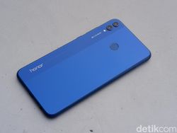 Unboxing Honor 8X, Ponsel Berpenampilan Mewah nan Menawan