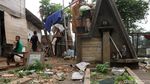Penampakan Makam Tak Terawat di TPU Menteng Pulo