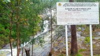 Sesuai namanya airnya terasa pahit. Tentu, karena air berwarna hijau kekuningan dan berbusa itu memang memiliki kandungan sulfur atau belerang yang sangat tinggi. (Chuk Shatu W/detikTravel)