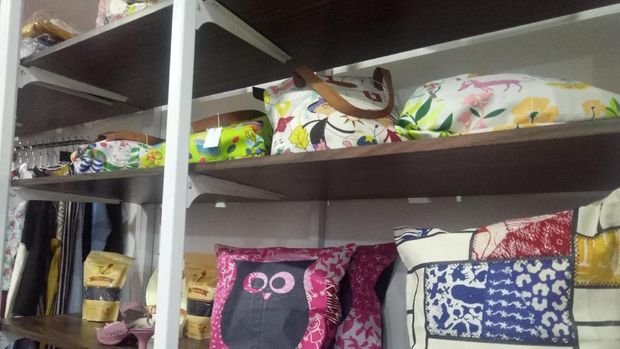 Produk UMKM Bandung mejeng di Makassar