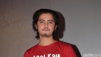 Jadi kalau Aliando beneran suka nggak sih dengan Aurora? Foto: Ismail/detikHOT