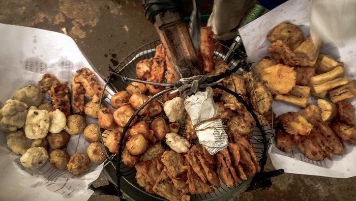 Nikmatnya gorengan di pagi hari selalu jadi godaan (Foto: shutterstock) Nikmatnya gorengan di pagi hari selalu jadi godaan (Foto: shutterstock)
