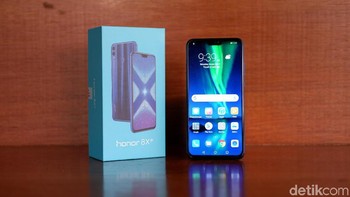 Honor 8X mengandalkan baterai berkapasitas 3.750 mAh. Foto: Adi Fida Rahman/detikINET