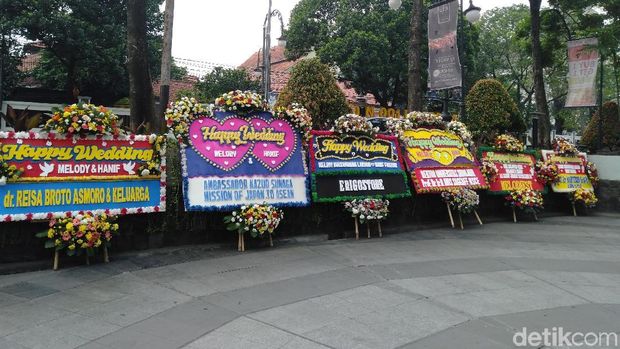 Ada Karangan Bunga dari Ridwan Kamil, Ini Suasana Jelang Nikah Melody