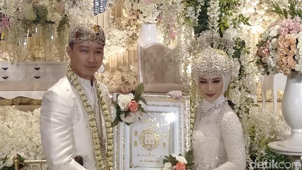 Melody eks JKT48 Resmi Nikah, Sunan Kalijaga Cari Salmafina