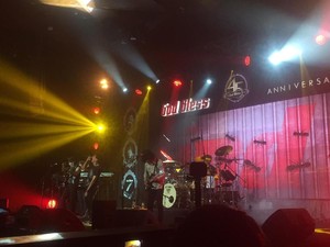 God Bless Mengenang Yockie Suryo Prayogo di Konser 45 Tahun