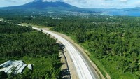 Tol Manado Bitung  akan menjadi jalan akses utama menuju Kawasan Ekonomi Khusus (KEK) dan Pelabuhan Internasional Bitung. Pool/Dok. PT PP (Persero) Tbk.
