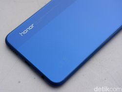 Unboxing Honor 8X, Ponsel Berpenampilan Mewah nan Menawan