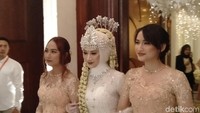 Hari yang dinantikan datang juga, Melody eks JKT48 akhirnya sudah resmi menikah. Foto: Vey/detikHOT