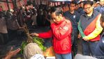 12 Pose Jokowi Saat Blusukan ke Pasar Anyar Tangerang