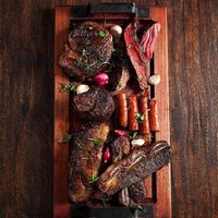 Bingung Mau Makan Apa? Ke 5 Resto yang Punya BBQ Enak Ini Saja 