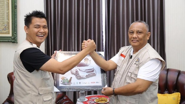 Gubernur Gorontalo Cerita Soal Gaji dan Tanggung Jawab Berat Gubernur Gorontalo Cerita Soal Gaji dan Tanggung Jawab Berat