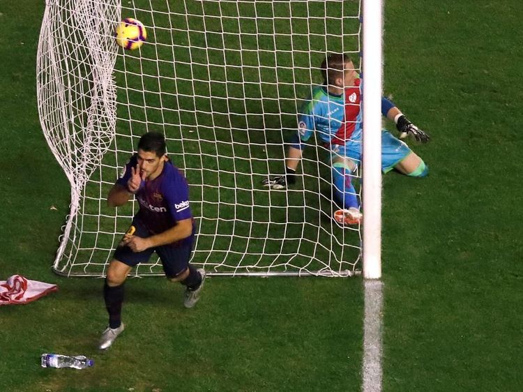 Barcelona Menang Dramatis di Kandang Vallecano