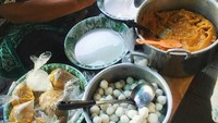 Ini salah satu penjual jenang di pasar Pathuk Jogja. Paduan gempol yang gurih dan bubur sumsum merah yang legit enak dimakan hangat. Foto : Instagram @voilajogja