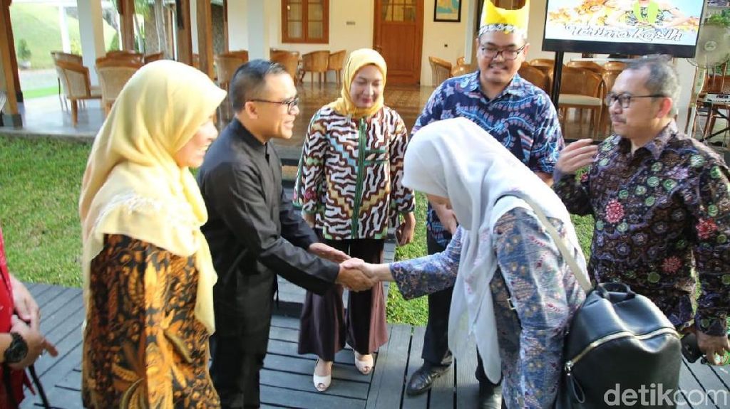 Bertemu Bupati Anas, KBRI Belgia akan Promosikan Wisata Banyuwangi Bertemu Bupati Anas, KBRI Belgia akan Promosikan Wisata Banyuwangi