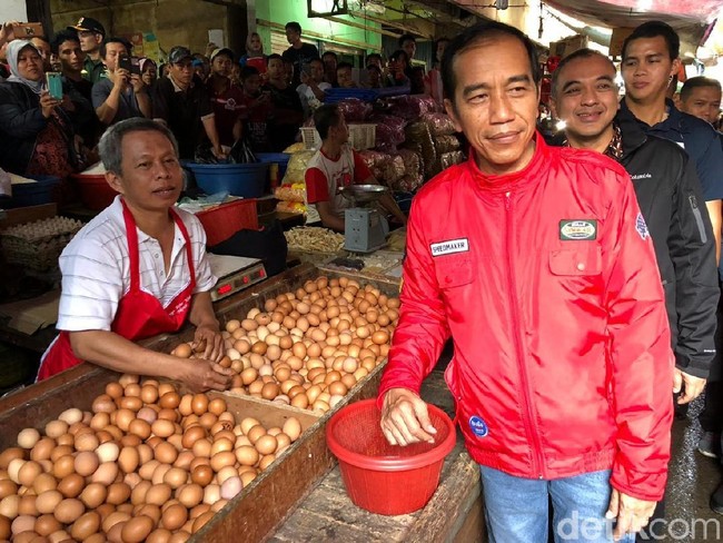Gaya Jokowi Saat Blusukan ke Pasar hingga Key SHINee yang Doyan Makan