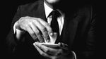Aksi Daniel Craig, James Bond yang Suka Cupcake dan Keripik