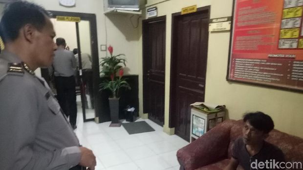 Kelompok Bermotor Serang Taksi Online di Makassar