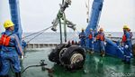 Tim SAR Kembali Temukan Roda Lion Air, Ini Penampakannya