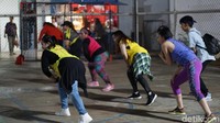 Gimana, tertarik juga kah untuk mencoba zumba night? (Foto : Annissa Widya Davita / detikHealth)