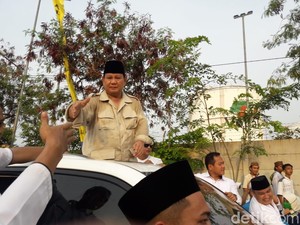 Cerita Prabowo soal Pengusaha RS Kesulitan dan Petani Menangis