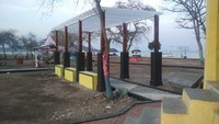 Pembuatan taman-taman di sekitar pantai serta toilet umum juga sudah dilakukan. Semua itu demi membuat nyaman para wisatawan. (dok. Dispar Bima)