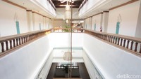 Ada fasilitas gym, spa, games room dengan meja biliar, papan dart dan karaoke. Lalu ada chess garden dengan catur raksasa, ping pong house dan watersport centre. (Fitraya/detikTravel)