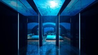 Hotel dengan desain mewah dan elegan ini juga dilengkapi dengan kamar tidur, restoran, juga spa underwater. (Conrad Hotels & Resorts)