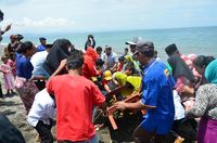 Tradisi Roah Segare, Cara Bersyukur Nelayan Lombok Barat Kepada Tuhan