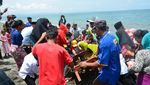 Foto: Tradisi Syukur Nelayan yang Unik di Lombok Barat