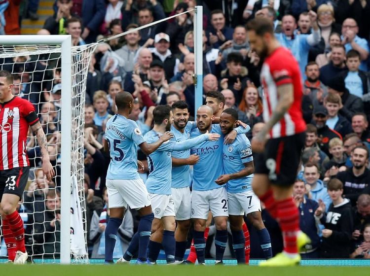 Pesta Gol ke Gawang Southampton, City ke Puncak Klasemen