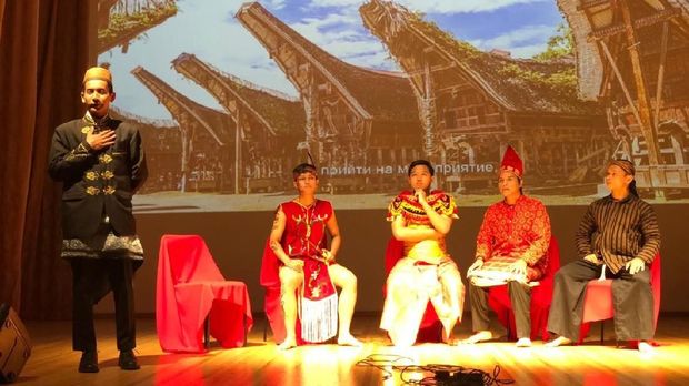 Perhimpunan mahasiswa Indonesia di Rusia (Permira) selenggarakan pagelaran budaya Wonderful Indonesia di Rostov, 2 November 2018.