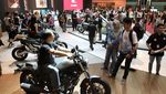 Jokowi Lihat Motor Terbaru Honda di IMOS 2018