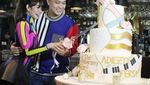 Manisnya Istri Gilang Dirga Saat Kulineran di Jepang hingga New York