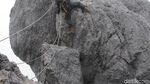 Foto: Beginilah Trek Pendakian Puncak Carstensz
