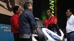 Jokowi Lihat Motor Terbaru Honda di IMOS 2018