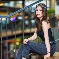 Memiliki senyuman yang memikat dengan riasan flawless membuat penampilannya terlihat menakjubkan. Foto: Instagram @gibby_p