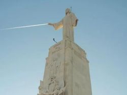 Menarik! Deretan Foto Dijepret dengan Angle dan Momen Pas