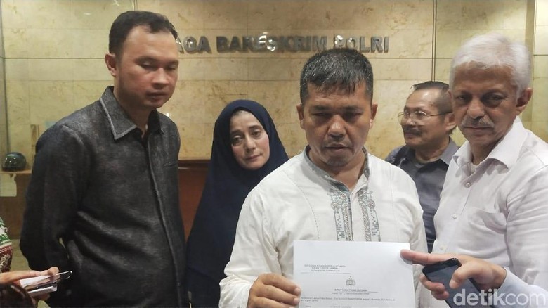 Bupati Boyolali Dilaporkan ke Bareskrim Terkait Makian ke Prabowo Bupati Boyolali Dilaporkan ke Bareskrim Terkait Makian ke Prabowo