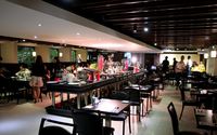 Unik! Restoran Ini Hidangkan Kalkun Biru yang Disajikan dengan Mie Instan 