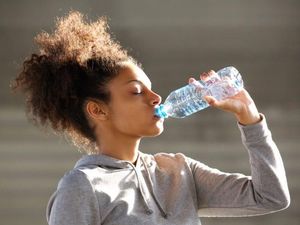 Kurang Minum, Miss V Juga Ikut Menderita