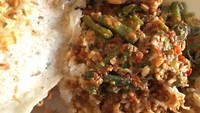 Selain disiram sambal pecel, juga bisa dipadu dengan sambal tumpang. Disantap dengan tempe goreng, makin mantap. Foto: Instagram @panganan_kediri