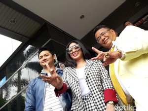 Dewi Perssik Laporkan Meldi ke Polda Gara-gara Ini