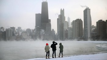 Danau Michigan memiliki daerah bernama Segitiga Danau Michigan yang menyimpan cerita misterius soal kecelakaan kapal, mirip Segitiga Bermuda. Foto: Scott Olson/Getty Images