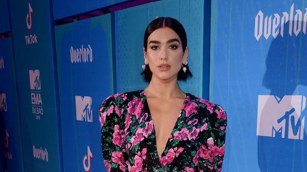 Dua Lipa. 