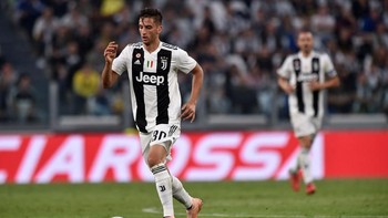 Rodrigo Bentancur, Juventus. Pemain 21 tahun ini memiliki potensi menjadi salah satu gelandang bertahan terbaik dalam game. Di awal musim ia bisa direkrut dengan dana sekitar 20 juta pound sterling, yang akan terus bertambah di musim-musim berikutnya. (Foto: Tullio M. Puglia/Getty Images)