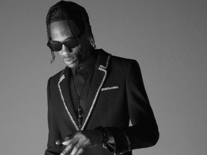 Gaya Travis Scott Tenteng Tas Hermes Rp 1,4 M yang Disebut Kayak Mau Mudik